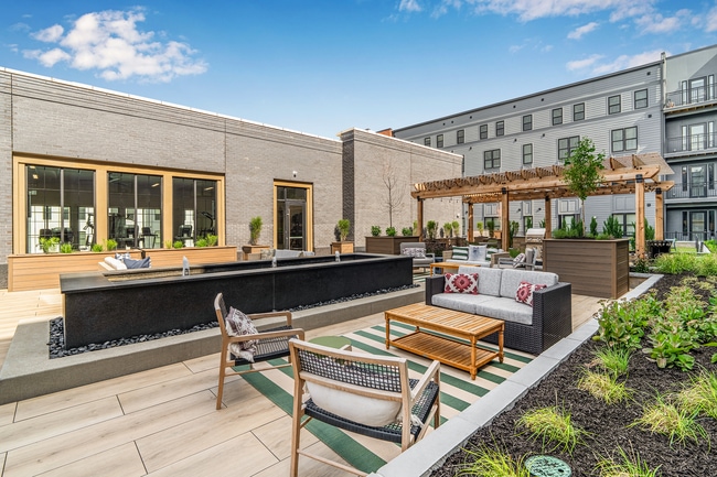 Amenity Deck