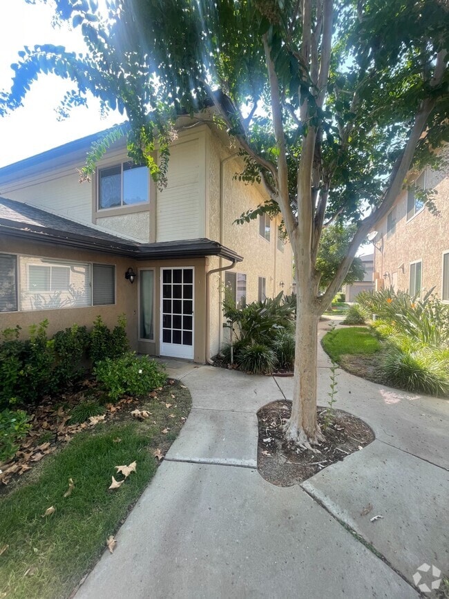 Building Photo - 2061 N Avenida Refugio Unit 3 Rental