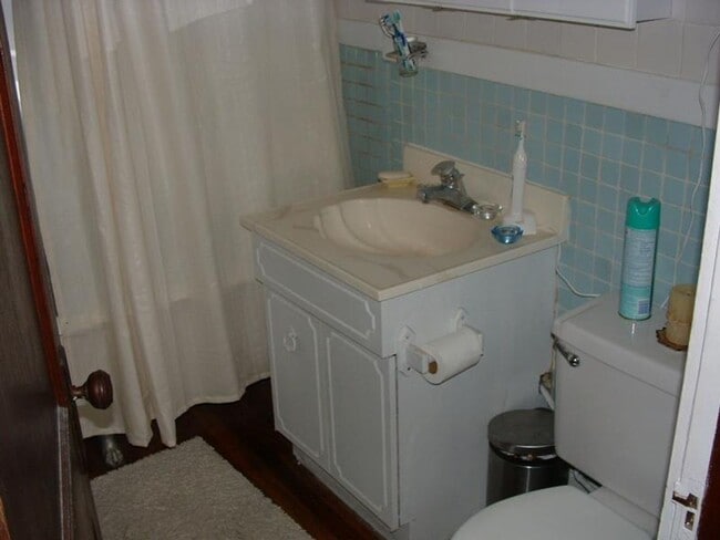 Photo - Pets-Friendly, Porch, Laundry on a Site, Parking for Rent, Yard