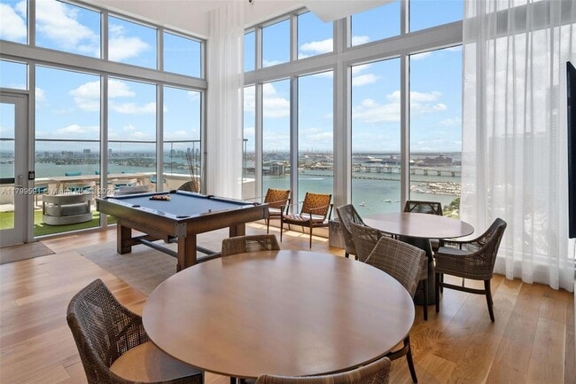 Photo - 2150 N Bayshore Dr Apartment