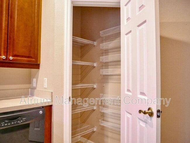 Photo - 590 Pinebranch Cir