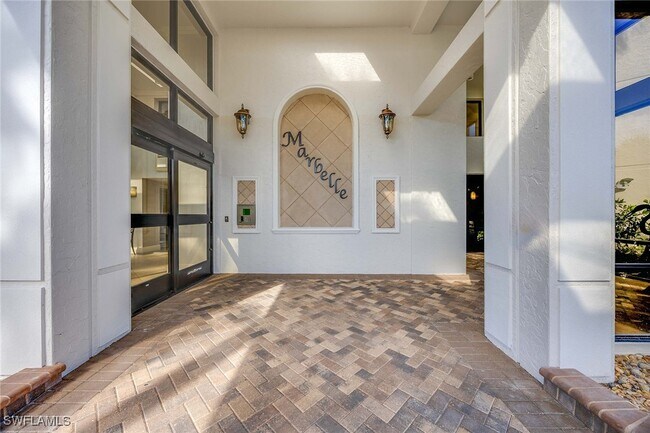 Photo - 840 S Collier Blvd Unidad 1104