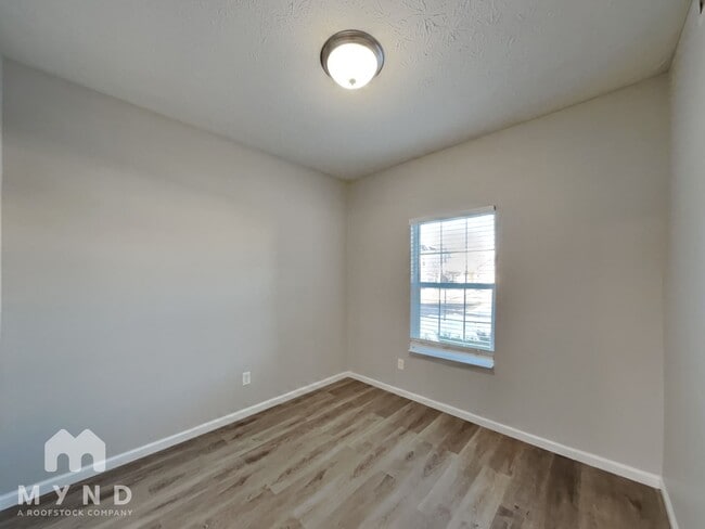 Photo - 1511 Danielle Rd