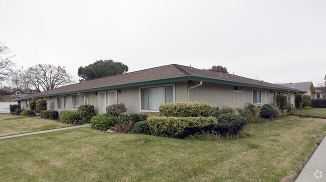 Photo - Dixon CA Apartments
