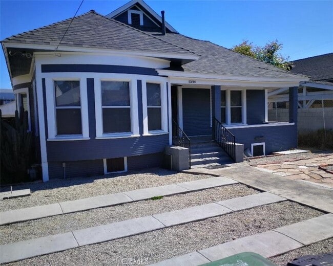 Building Photo - 1356 W 30th St Unit 1356 Rental