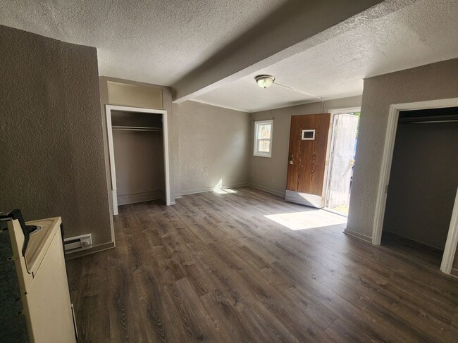 Photo - 1042 N Clarkson St Unit 3