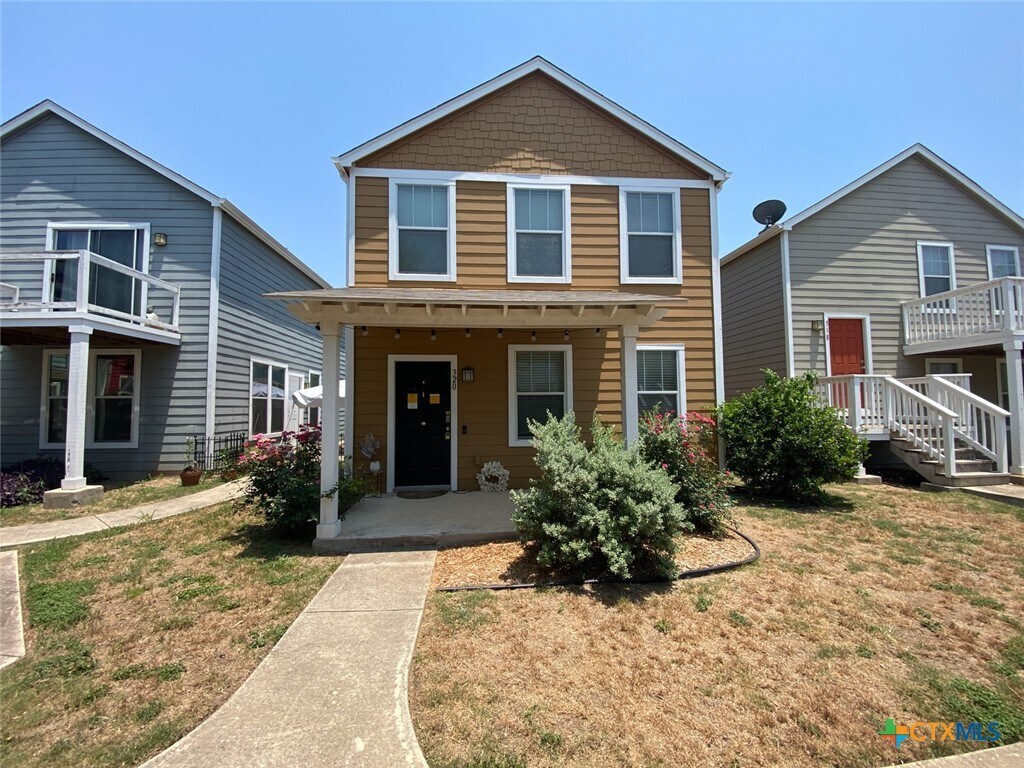 Photo - 320 Trestle Tree