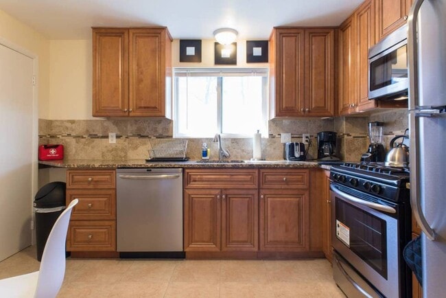 Photo - 37 Oxford Cir Unit 1