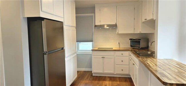 Photo - 42 Putnam Pike Unit 1