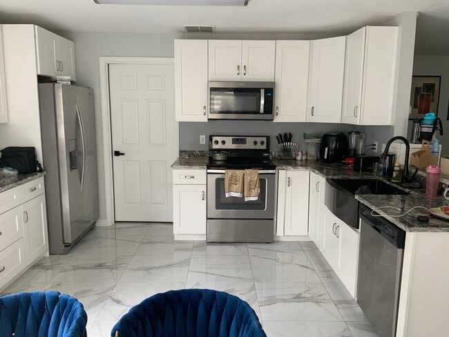 Photo - 180 Walnut Crest Run