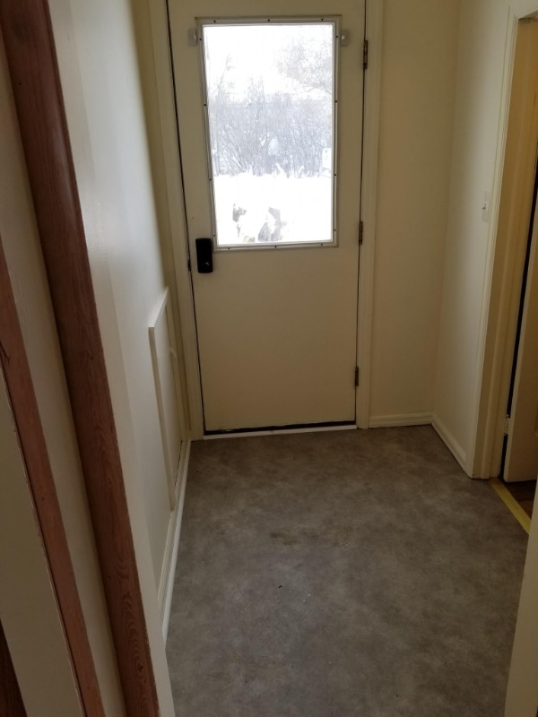 114 3rd Ave W