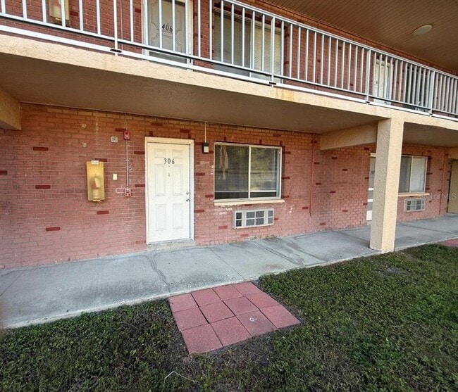 Building Photo - 3301 58th Ave S Unit 306