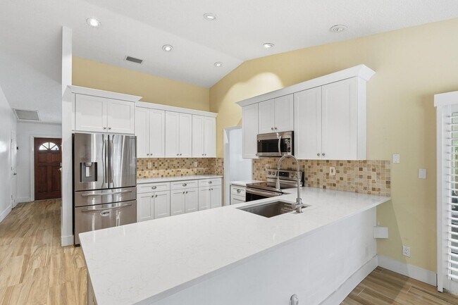 Photo - 2700 Yarmouth Dr