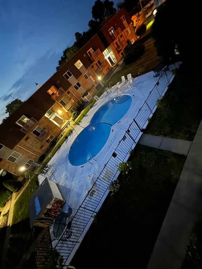 Photo - Ridgewood Apartments