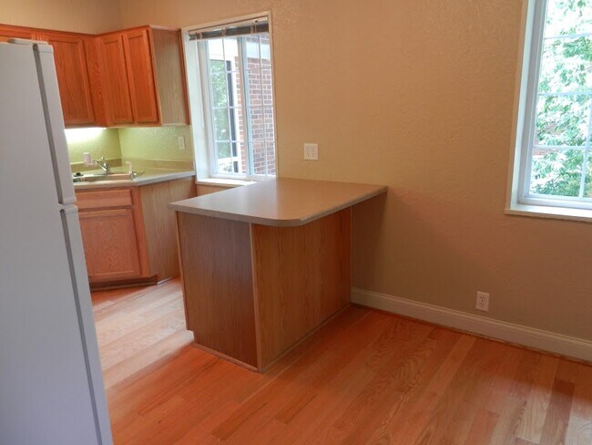 Photo - 300 Grandview Ct Unidad 311