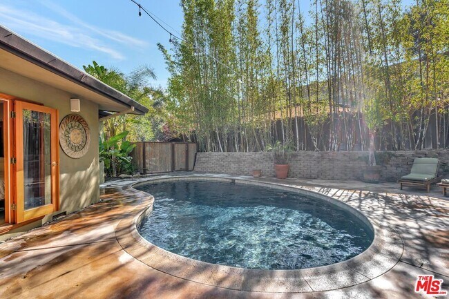 Photo - 15511 Woodcrest Dr