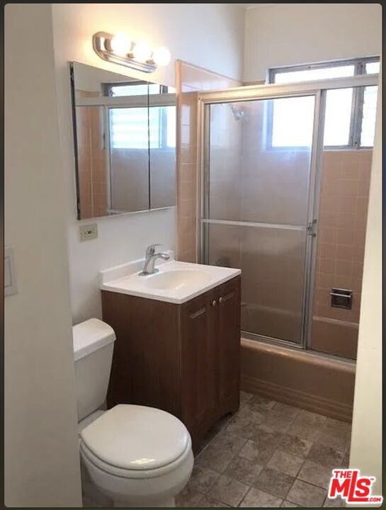 Photo - 1438 S Barrington Ave Unidad 6