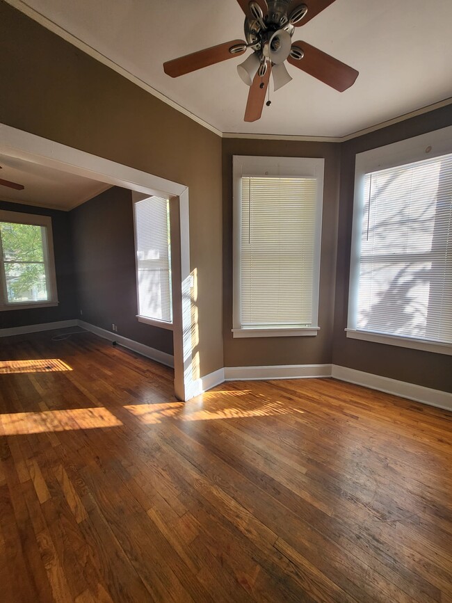Photo - 41 S McLean Blvd Unit #3 upstairs