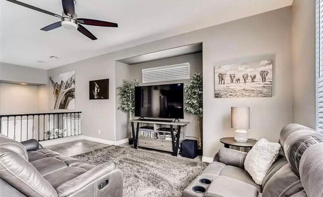 Photo - AWESOME 3 BEDROOM RENTAL DUAL LIVING SPACES LOCATED IN THE SW!!!!