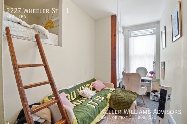 Photo - 2227 Wheeler St Unit 1