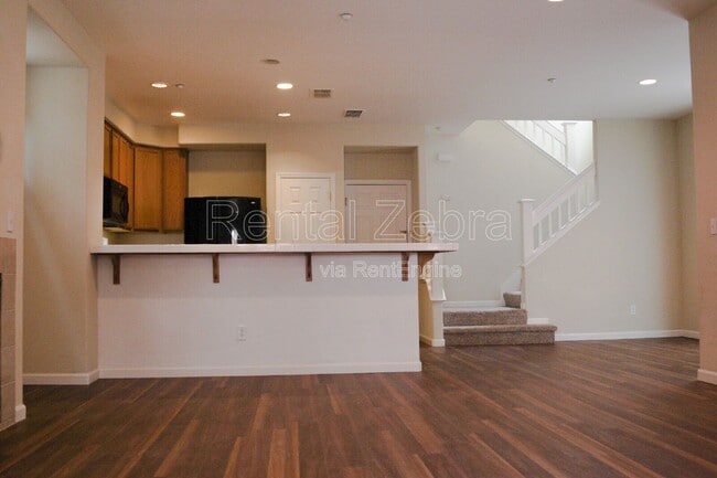 Photo - 103 Pelican St