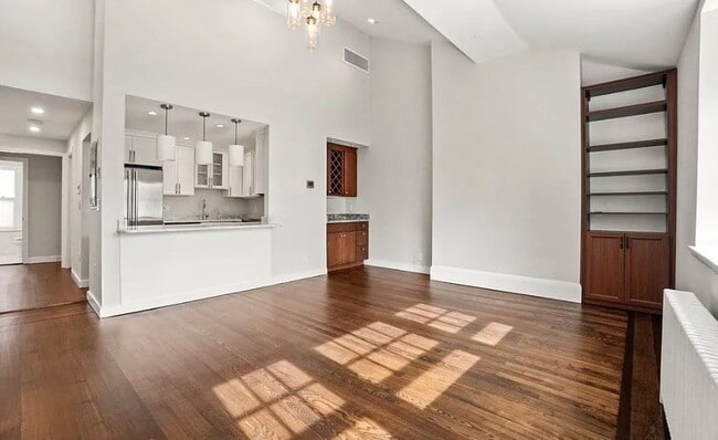 Photo - 11 Gloucester St Unit PH