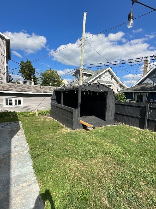 Photo - 208 Florence Ave