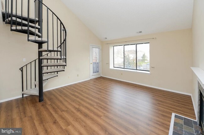 Building Photo - 5415 Aberdeen Dr