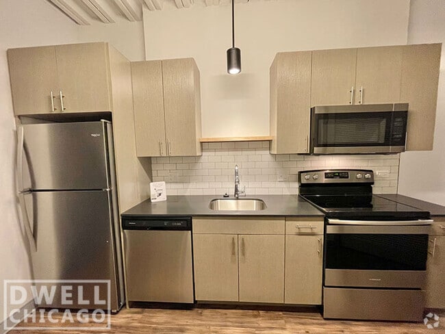 Building Photo - 911 W Dakin St Unit 1 Rental