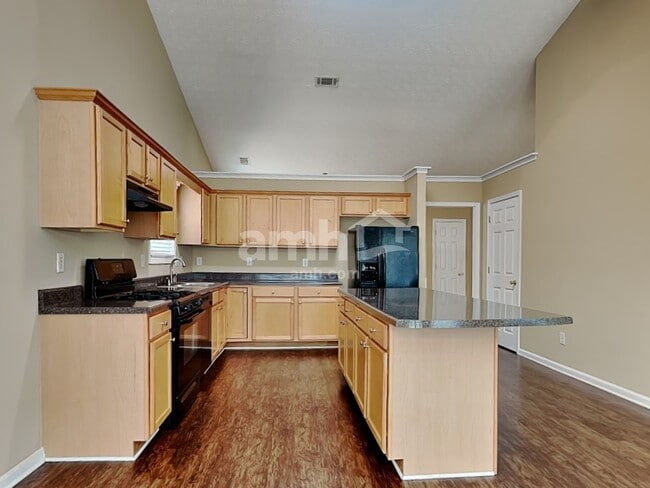 Photo - 1469 Dulwich Ct