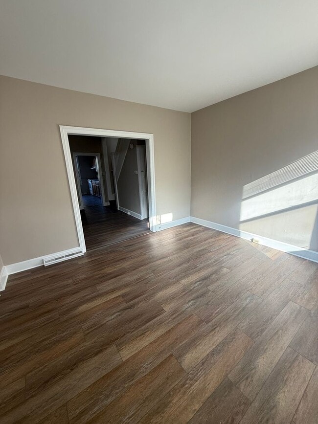 Photo - 137/139 S. Locust Street Unidad 139