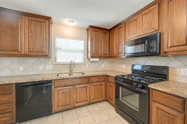 Photo - 3508 Garrow St