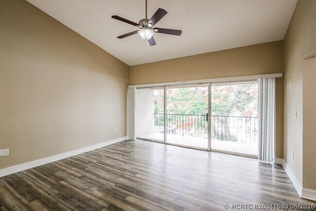 Photo - 14277 N Kendale Lakes Cir