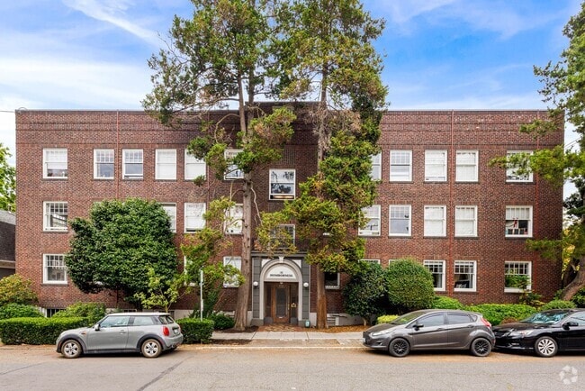 Building Photo - 321 Boylston Ave E Unit #102 Rental