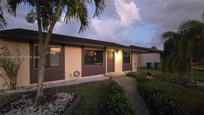 Building Photo - 4737 SW 135th Pl