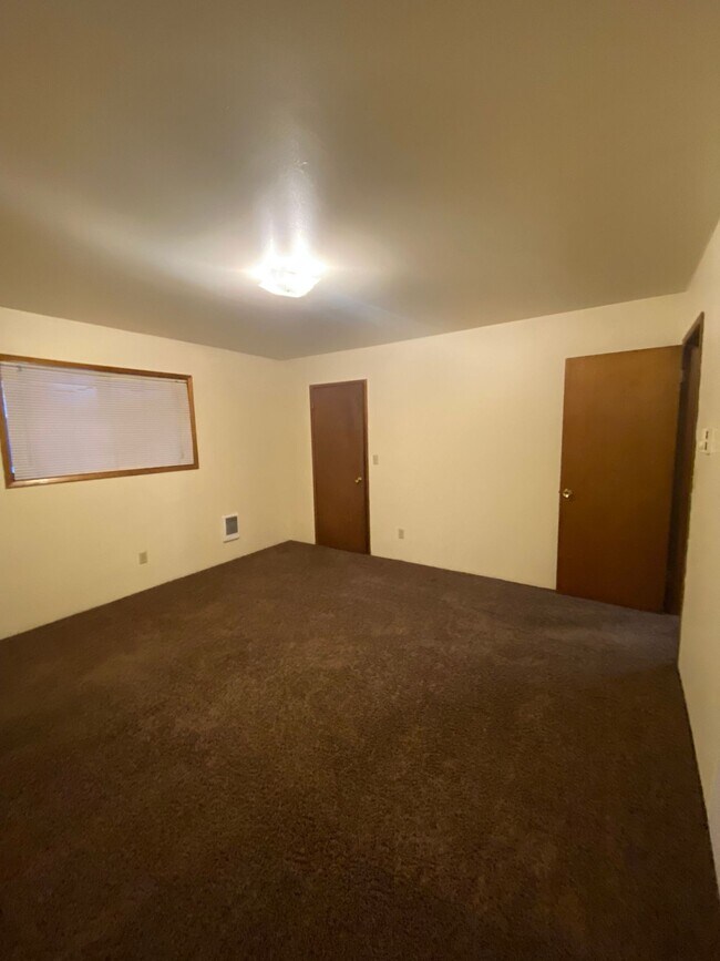 Photo - 2705 W Nob Hill Blvd Unit R-1