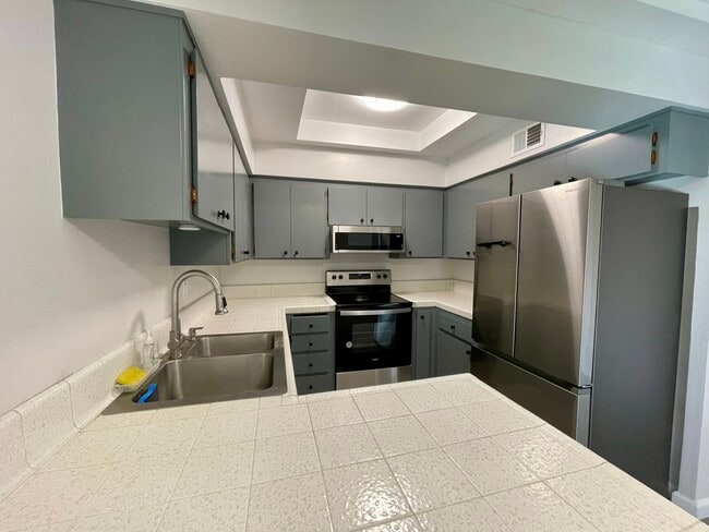 Photo - 6626 50th St