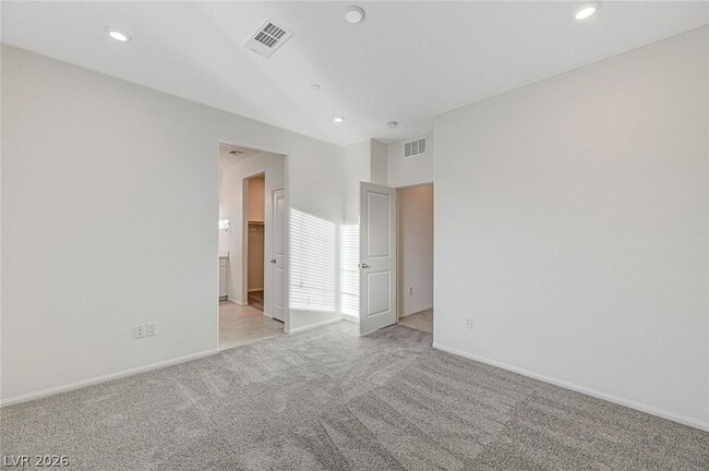 Photo - 5740 CRENELLATED St