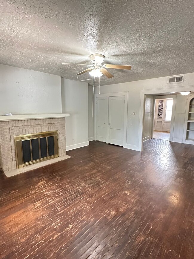 Photo - Coming Soon... 1 Bedroom Duplex In Central San Angelo!