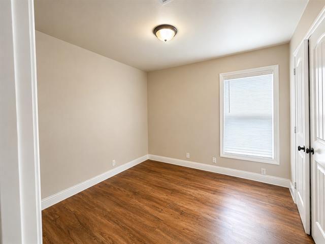 Photo - 633 Skelly St