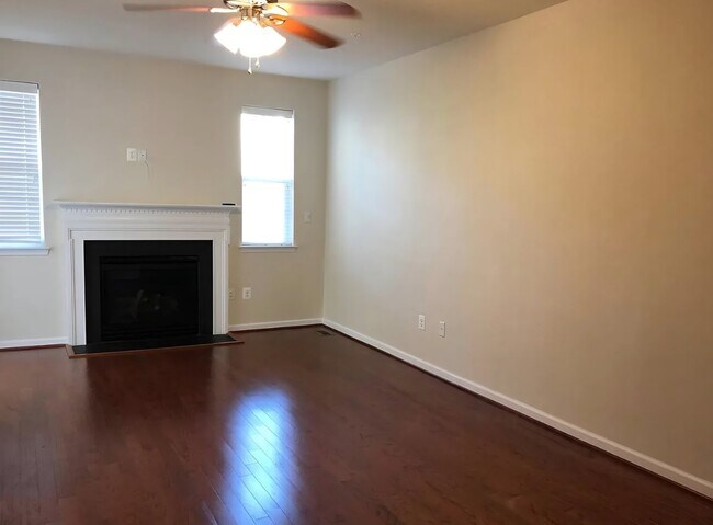670 Highland Farms Cir