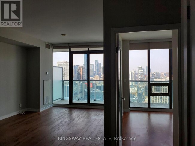 Photo - 33 Lombard St Unit 3403