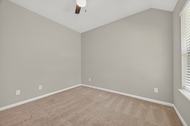 Photo - 381 Andes Dr