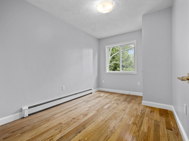 30 Tesla Ave