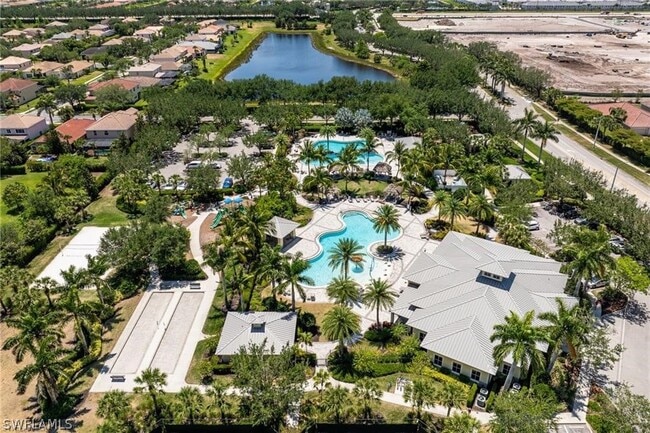 Building Photo - 2261 Avocado Ln