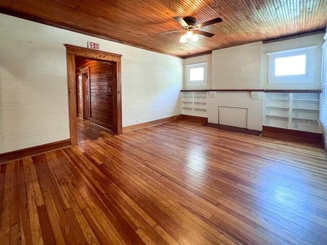 Photo - 115 NW 7th Terrace