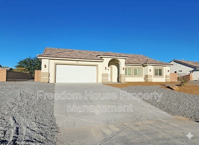 Photo - 4920 Honey Locust Dr