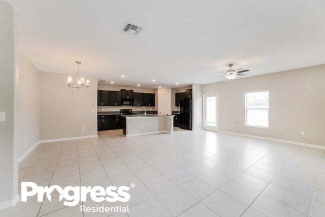 Photo - 914 Nutmeg Spice Pl