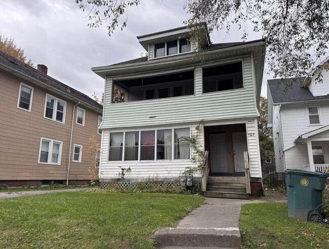 Building Photo - 1927 Clifford Ave