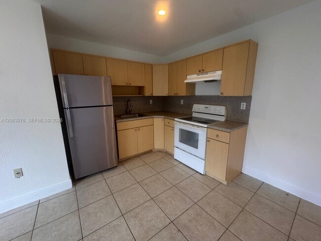 Photo - 3342 NW 9th Ave Unit 3344